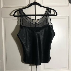 🌻 Sexy Gilligan & O’malley slip top 🌻